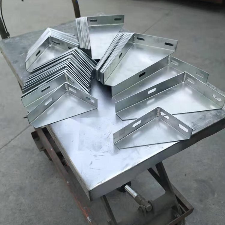 橋架托臂防護(hù)措施很重要